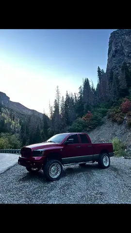 Don’t take life for granted, shit can change in an instant, was a freak accident everyone was okay. Everything is replaceable fypシ #crash #dodge #300hp 