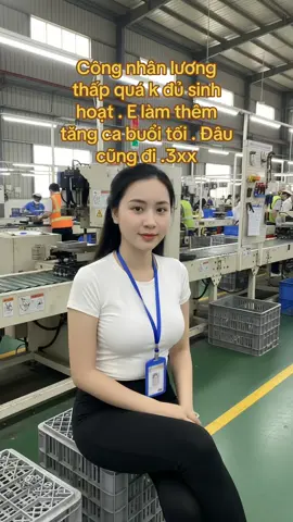 Cô công nhân nghèo tìm việc làm thêm #xuhuong #congnhan #congnhanngheo 