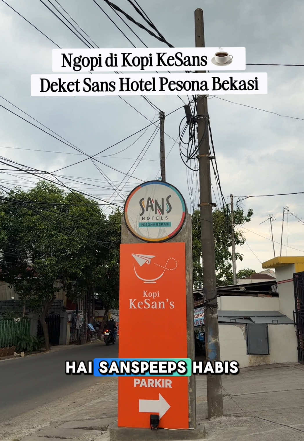 Ngopi cantik di Kopi KeSans ☕ yang lokasinya persis di belakang Sans Hotel Pesona Bekasi~ Tempatnya cozy banget buat chill dan hotelnya juga super nyaman 💚 Staycation hemat mulai dari 190ribuan aja, plus bisa pake kode promo: YUKNGINEP  biar makin hemat! 😍 📲 Booking gampang banget lewat aplikasi RedDoorz, tinggal klik~ #RedTravelers #BerkeSANS #KopiKesans #SansHotelPesonaBekasi #Reddorz 