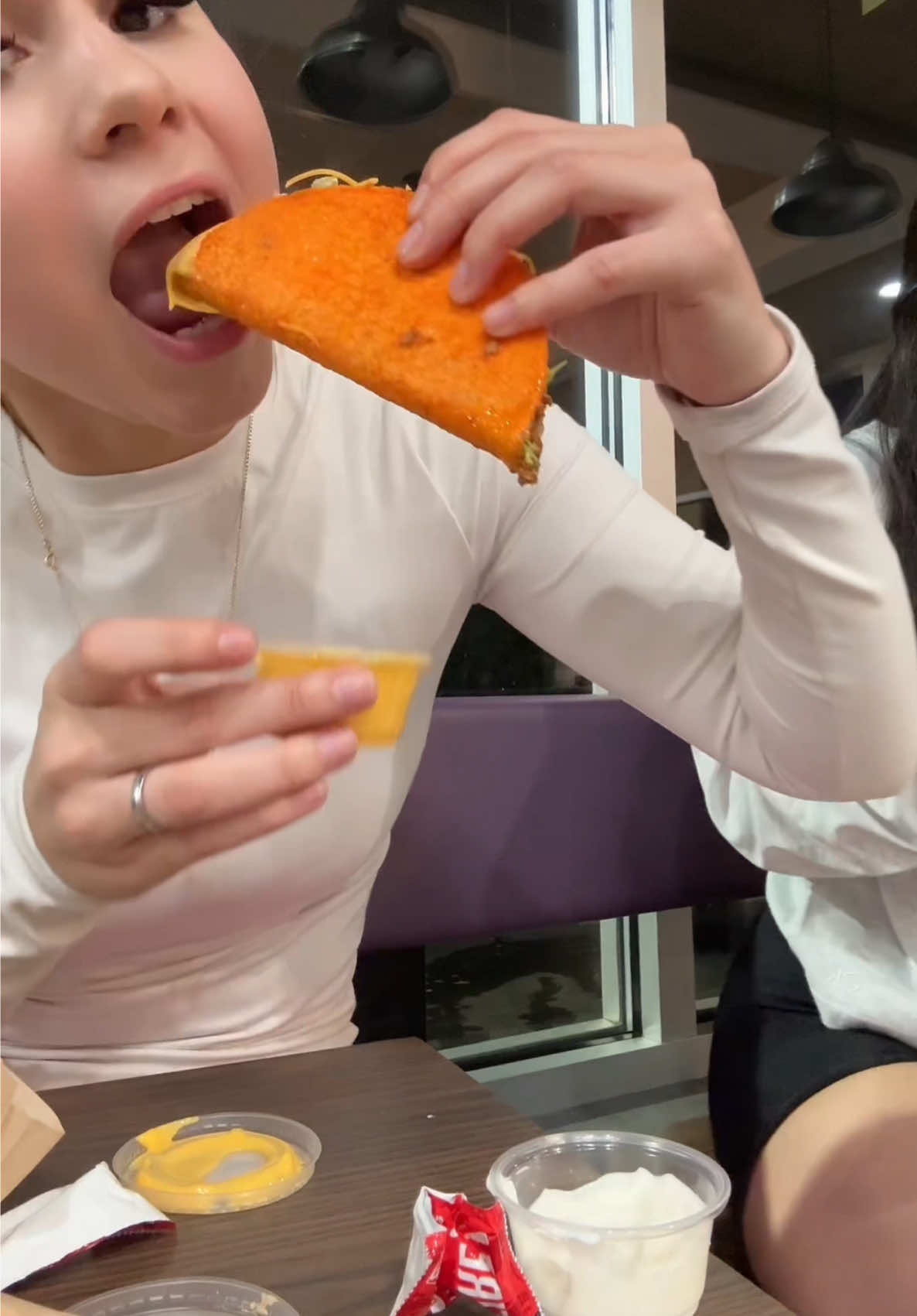 yall ask what i eat & this be it 🏃🏻‍♀️‍➡️ #mukbang #tacobell #yap #fyp
