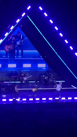 Que concierto 🫶 #camilamx #venezuela #camila #poliedro 