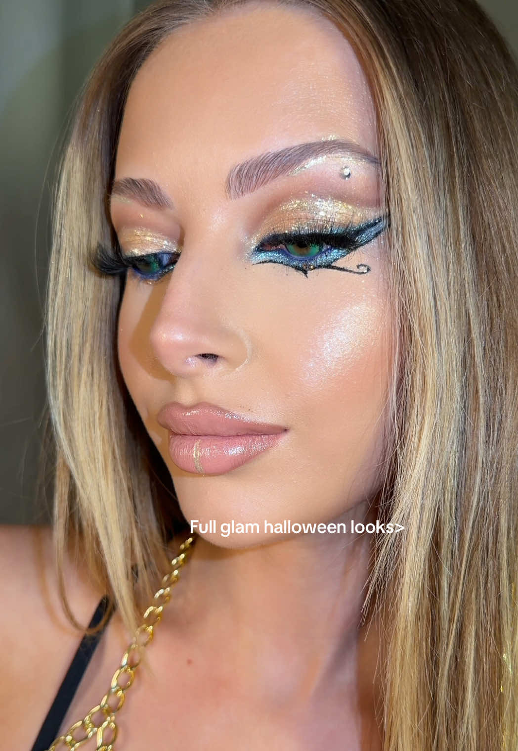 I love seeing everyones spooky full glam 👻