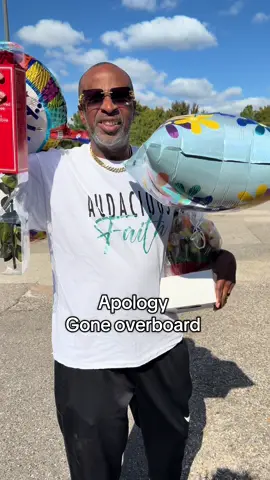 He makes love and marriage absolutely worth it ❤️ #blacklove #apology #ediblearrangements #imsorry 