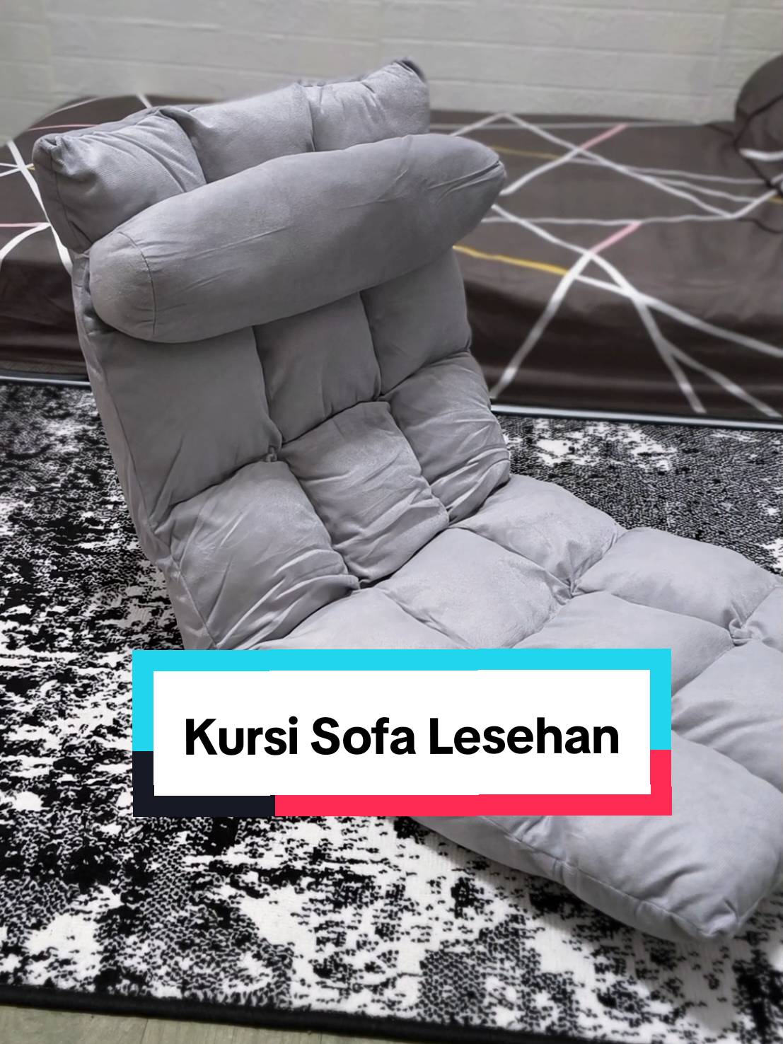 Membalas @wing_famaous3 Kursi sofa lesehan aesthetic, bisa di lipat #kursilesehan #sofalesehan #kursisofa #kursilipat #homeliving 