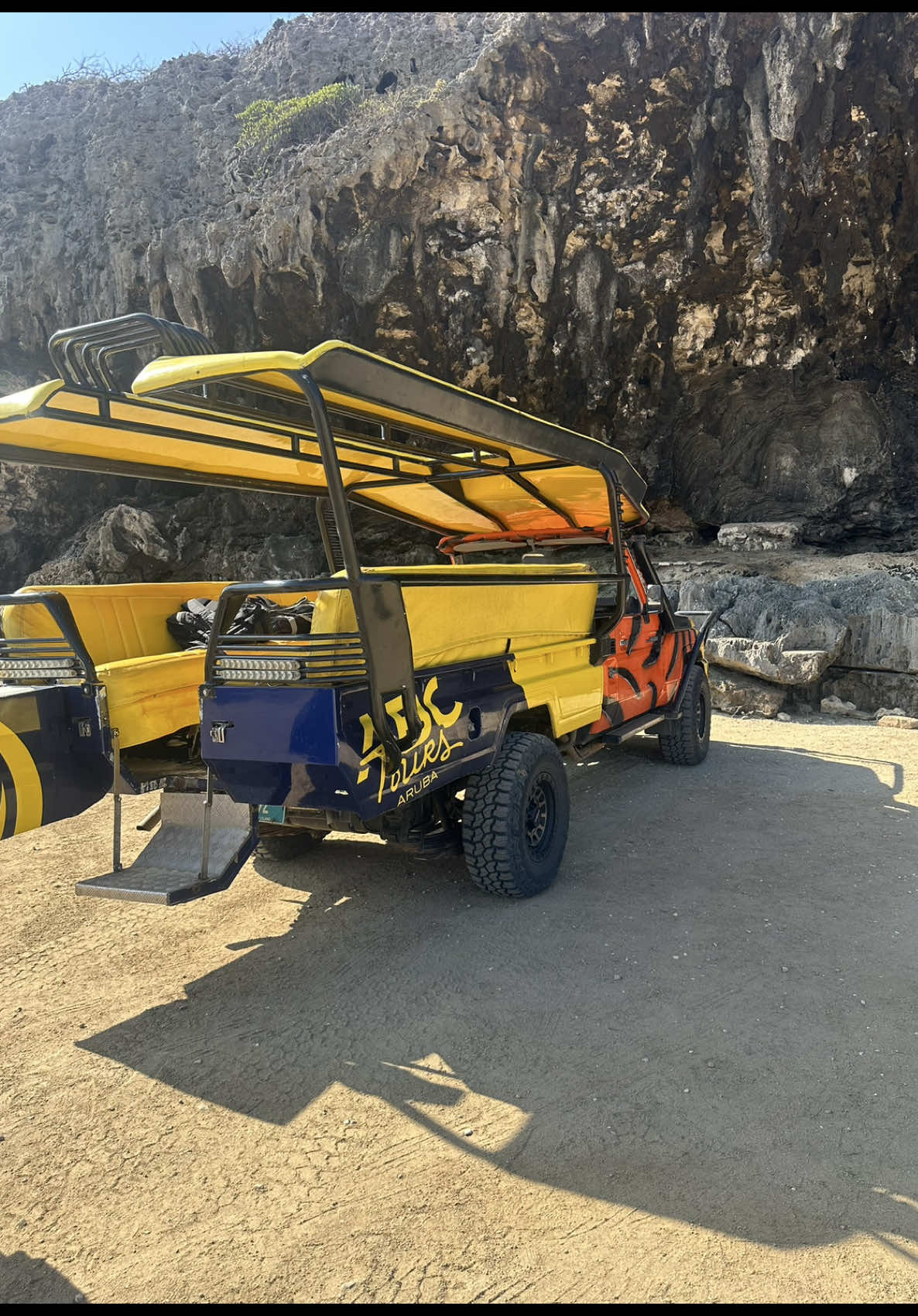 Aruba MUST DO! Take a tour through the Arikok National Park. You can drive yourself in a 4wheel drive rental, or book a guided tour through @Tripadvisor ! (i highly suggest the guide). Lunch is included in the booking, 10/10 experience! #arubathingstodo #arubaexcursions #aruba #stealmyitinerary 