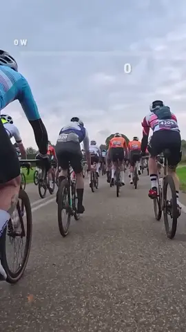 A Strong Start For Dan! 🚲💨 . 📺 Full Video LIVE NOW on our #YouTube! 🎬 🔎 This One Brought Me To Tears | UCI Gravel World Championships 🔗👉 link in bio 👈🔗 . In association with 🤝 Canyon . #AD #GCN #GlobalCyclingNetwork