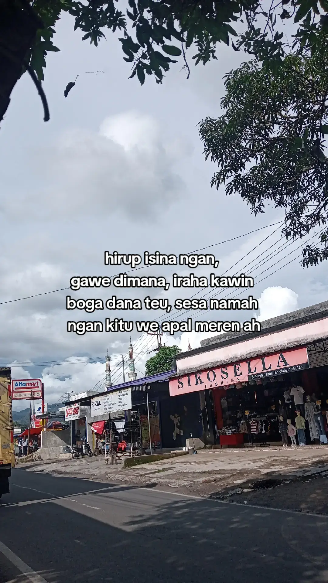 #storysunda #storysunda🍁 #foryoupage #fypシ゚ 