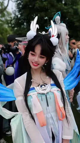 欢迎来到王者荣耀 嫦娥准备团战 🧚‍♀️：我不加龙虾#我不叫龙虾🦞 #cosplay #tỷtỷxinhđẹp #gaixinhchina #đễthương 