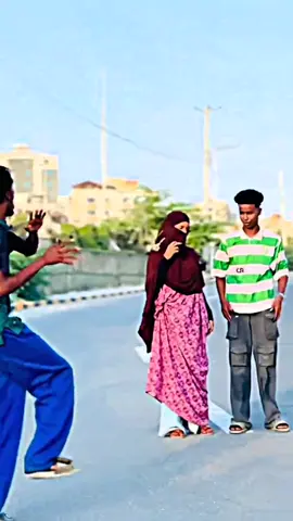 love ta lacag miaa 😂❤️🙌#soomaalia🇸🇴🇸🇴👈 #ciyaalxamar 
