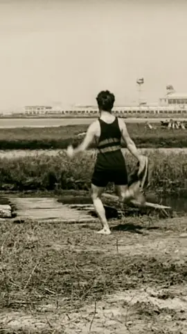 > “Old is Gold ✨ | Charlie Chaplin Fans’ Paradise 🎬 Silent Comedy, Unlimited Smiles 😍” 4. 