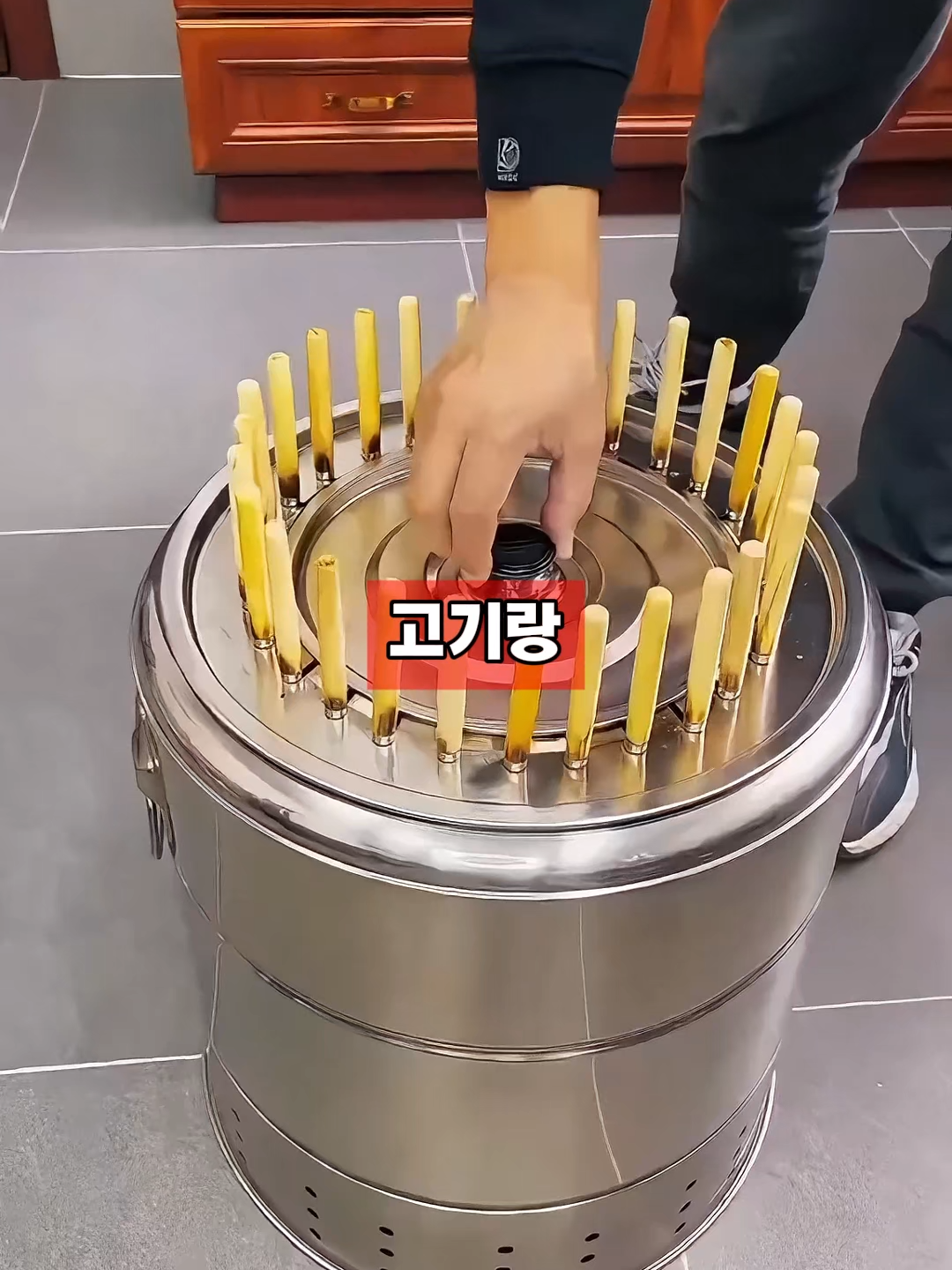 👈👈제품번호 26번 제품은 프로필 링크에서 확인해부러~ #항아리그릴 #바베큐그릴 #캠핑요리 #훈연바베큐 #불맛가득 #캠핑감성 #미친육즙 #캠핑필수템