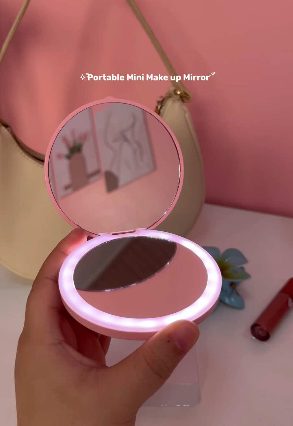 Perfect lighting, anytime anywhere 💄💡 Get your glow on with this portable mini mirror — ang dali dalhin kahit saan! 😍  #portableminimakeupmirror #makeupmirror #mirrorwithlights #mirror #compactmirror 
