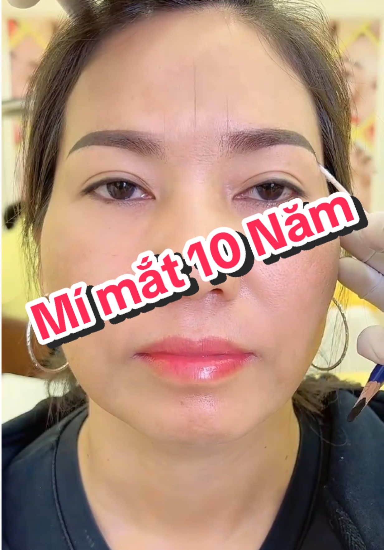 Mí 10 năm,hôm nay chị quay lại làm lông mày #xuhuong#phunxamthammy#livehighlights #tiktoklive 