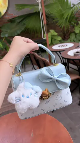 Túi kèm charm giá hssv #thoitrangnu #xh #tuixachnu #tuideocheo #tuixach 