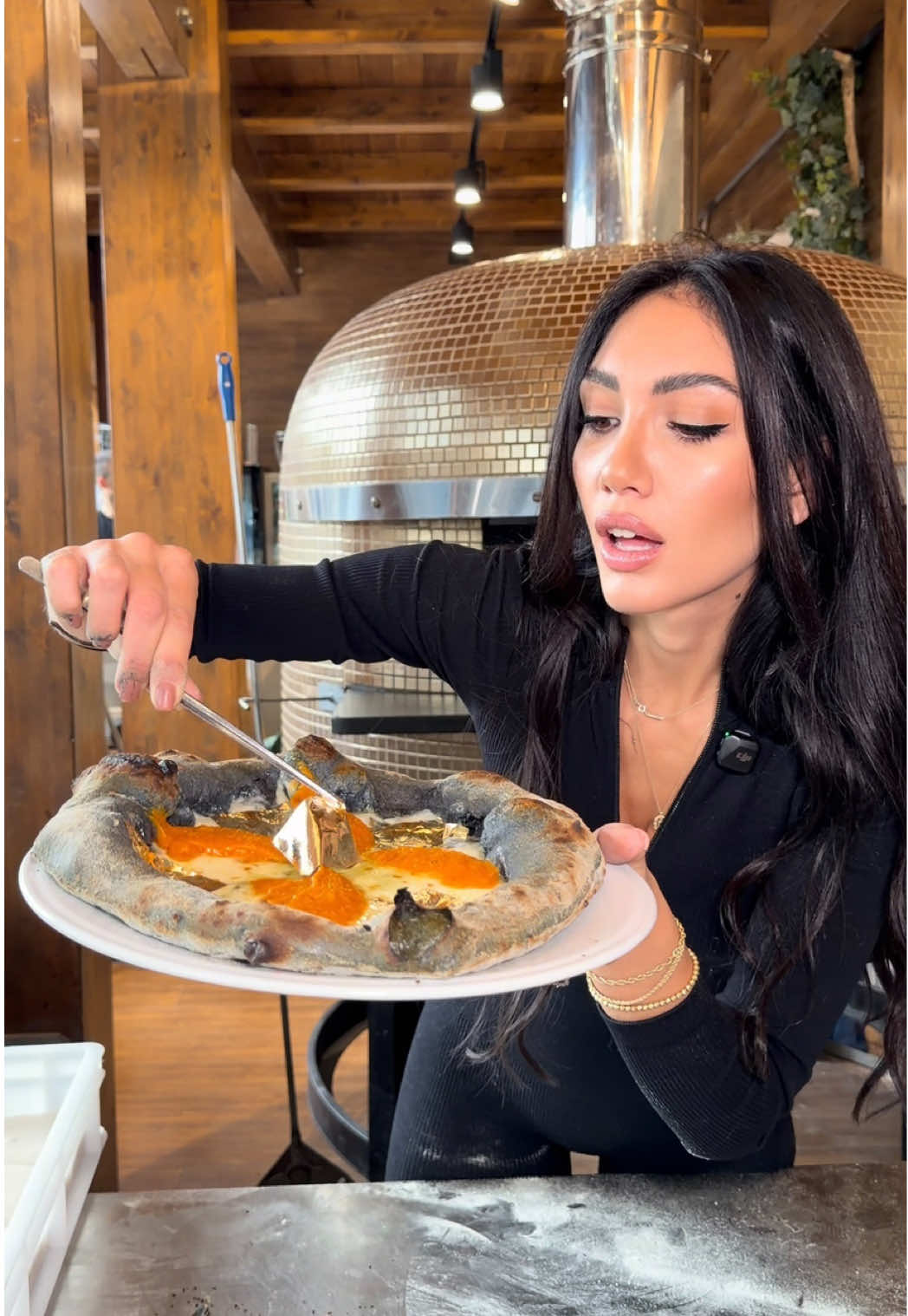 BILLIONAIRES PIZZA 🌟 📲 3761125596 📍 Via Zabatta 109/111 San Giuseppe Vesuviano 🅿️ gratuito 🕦 APERTI 7 su 7