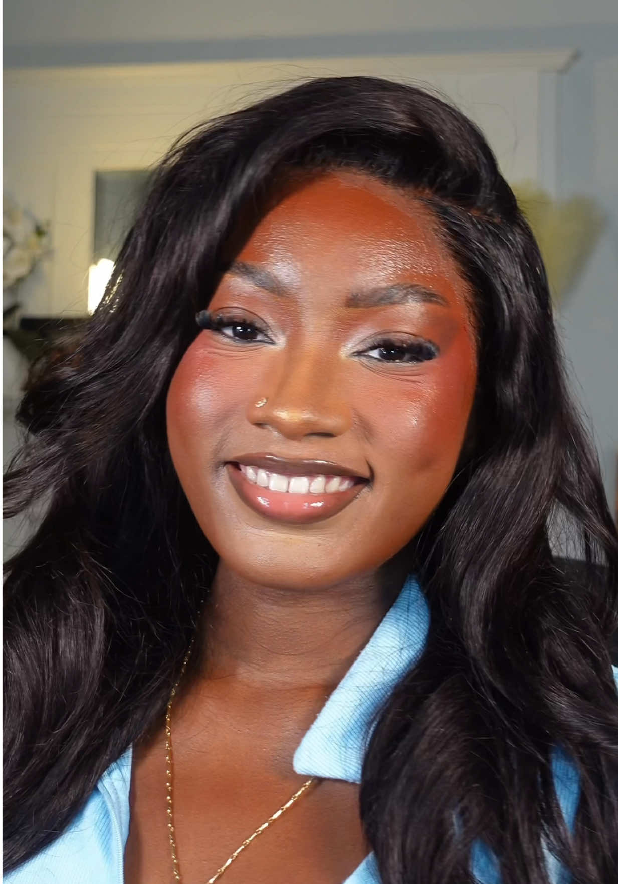 Had to hop on this transition 🥰#makeuptransition #whosdatgirl #blackgirlmakeup #makeupchallenge #makeup 