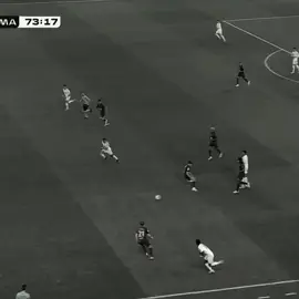 والله راح اتابعك انت حلفت 😆☝🏿..  !  #ريال_مدريد #مدريديستا #فيني #فينيسيوس #fyp 