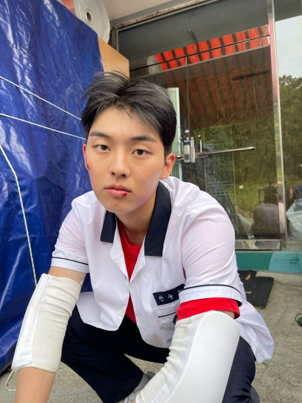 aktiflik olsun diye #weakheroclass1 #suho #kdrama #edit #fypage 