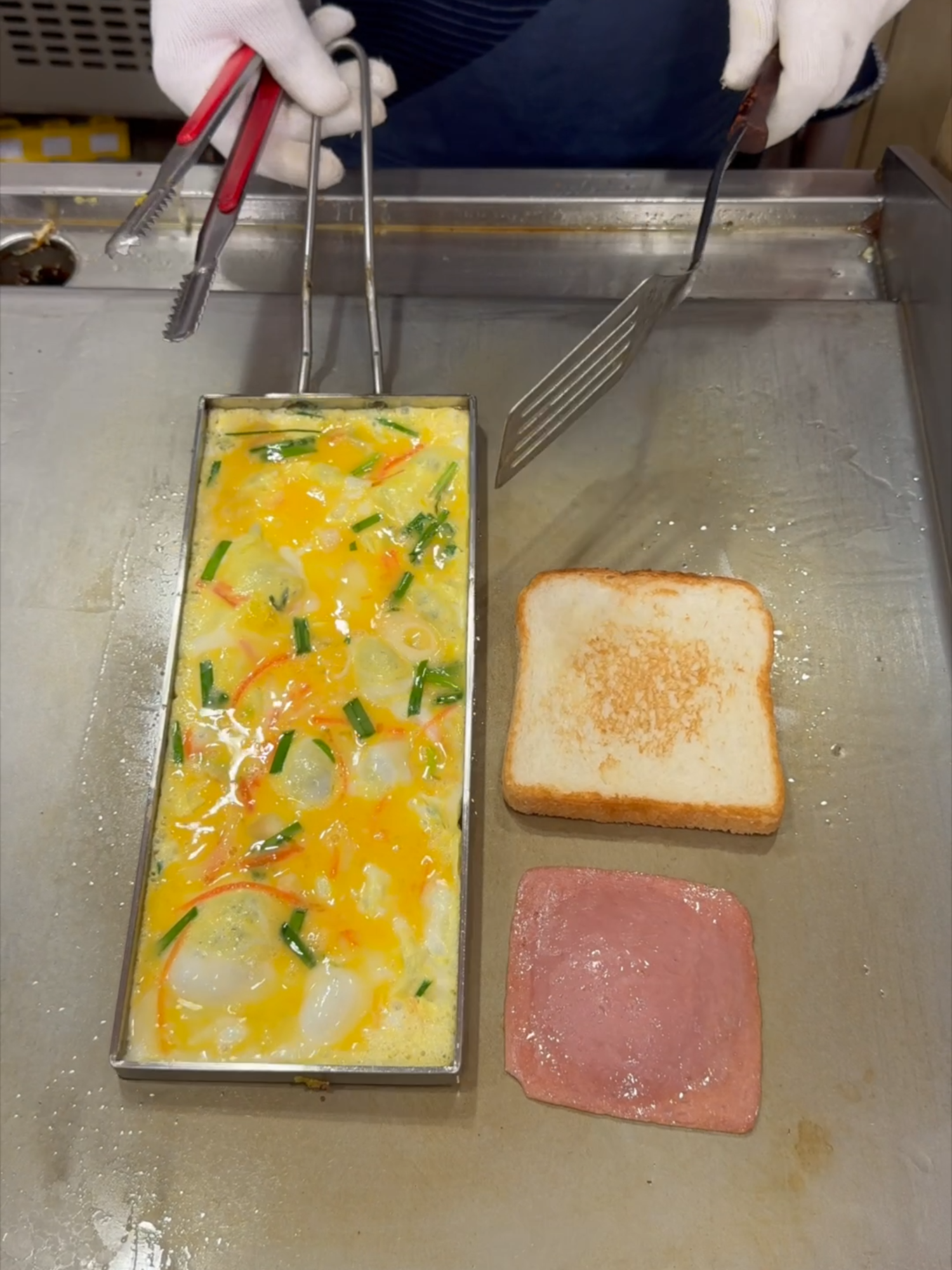 이건 꼭 먹어봐야 함! 햄 치즈 에그 롤 토스트 / Ham Cheese and Egg Roll Toast #토스트 #한국길거리음식 #Toast #koreanstreetfood