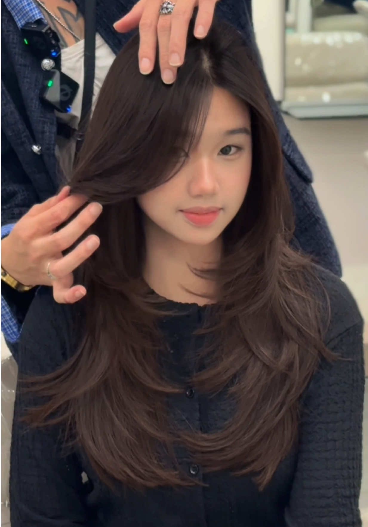 Chị em thích kiểu tỉa ít mà hàn hàn ấy thì thử ngay Layer nhà Luxa đi nha 🥰 #hoangvietluxa #luxahair #layerhanquoc #Uontocdephanoi #layerphantang 