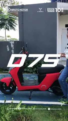 D75 hadir dengan desain stylish dan tenaga 600 watt. Cocok buat kamu yang butuh kendaraan simpel ✨⚡️  #uwinflyindonesia #sepedalistrik #D75 #fyp 
