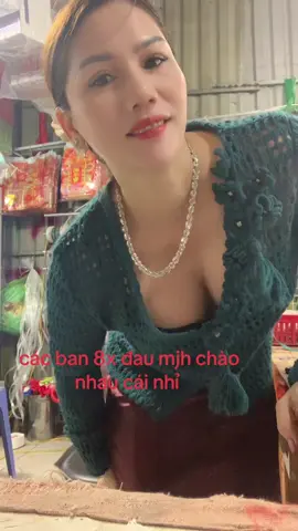 cô mà 18 tuổi thì các cháu cứ chết với cô ,rất tiếc cô đã già rồi hẹ hẹ 