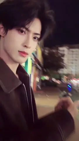 没见过吗 现为见过了 #帅哥 #chineseboy #xh #handsome #水星很远 