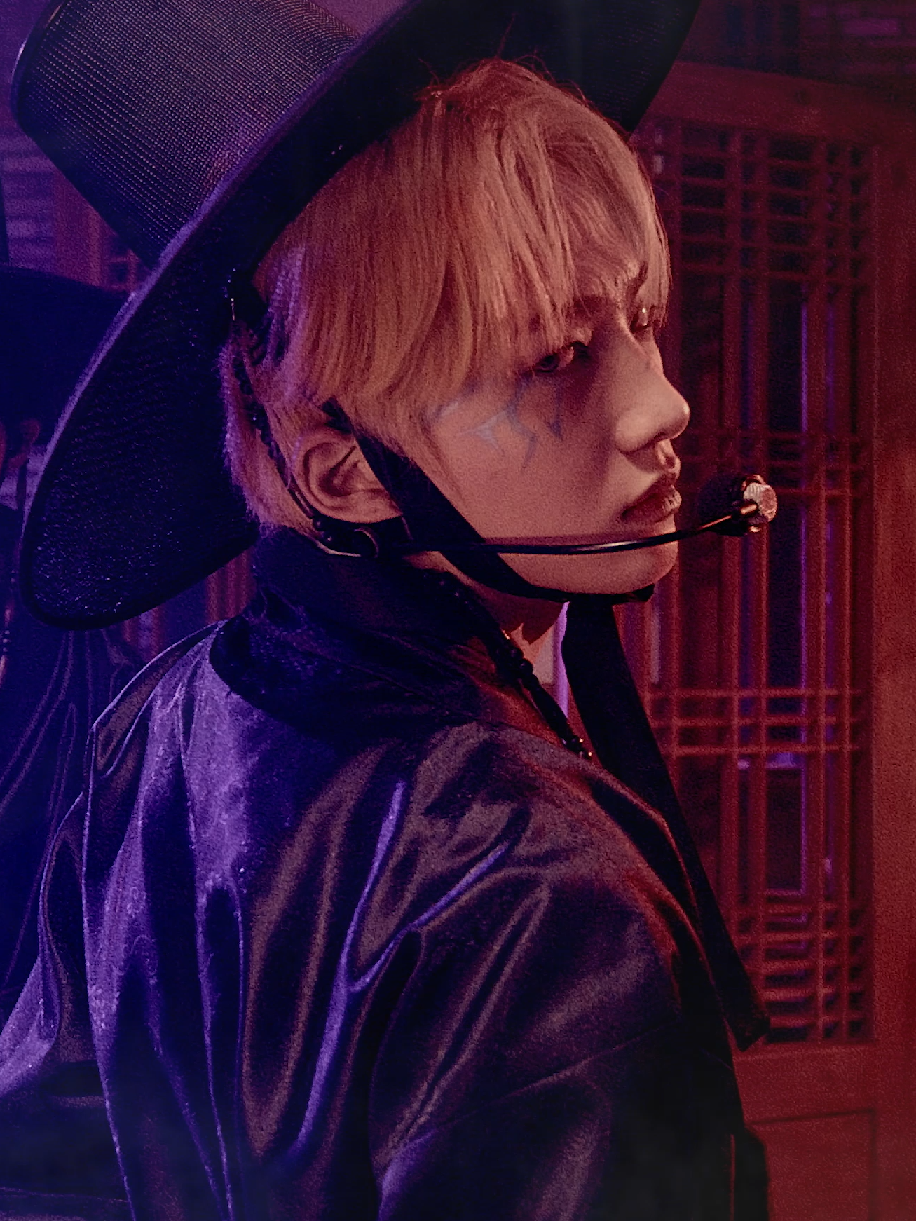 xikers will be Your Idol🖤 82Live w/ @xikers_official premieres TODAY @ 2PM KST 📍 hello82 YouTube channel #82Live_xikers #xikersxhello82 #xikers#hello82