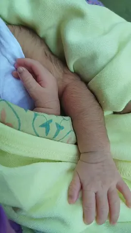 সৃষ্টিকর্তা আমাদের উপর এতটাই খুশি  হয়েছেন তাহার থেকে মহামূল্যবান উপহার পেয়েছি 🥰🥰🥰#foryourpage #baby 