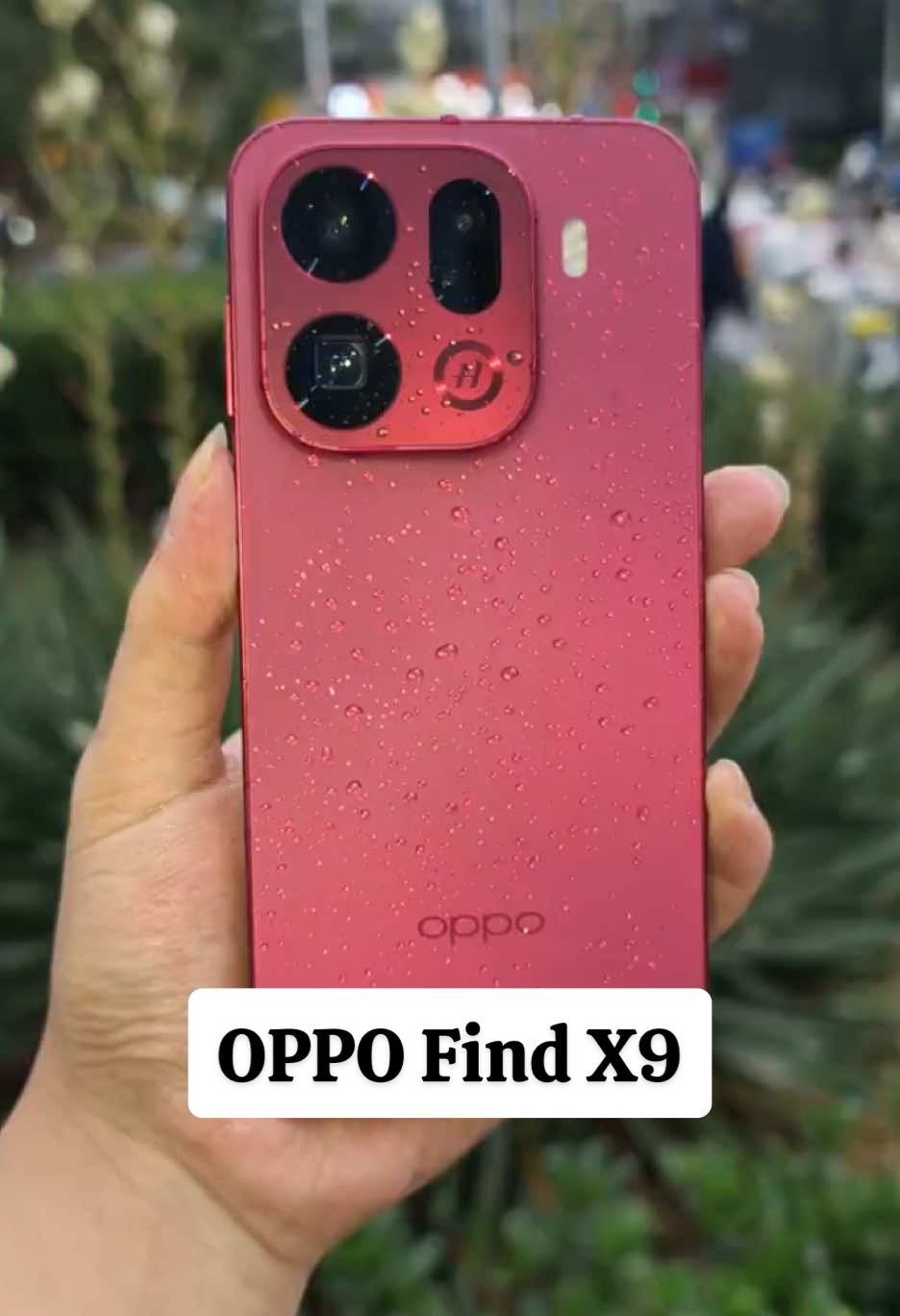 Còn từ gì để mô tả OPPO Find X9 #OPPOFindX9Series #OPPOFindX9 #KhaiPhongNhungVoTan #ZoomIntoVietnam #FindX9 