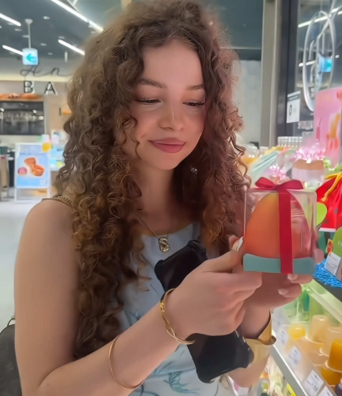 ‎ ˗ˏˋ@sundaykalogerasˎˊ˗ ‎| soft/cute scenepack with no coloring [ give credits ] #sundaykalogeras #kalogerassisters #kalogeras #scenepack #_coraxv 