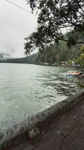 Sarangan sehabis hujan secandu itu🫶🏻 #sarangan #vibessarangan #afterrain #viewsarangan #magetan24jam 