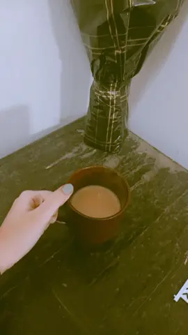 دل والوں کی اک خاموش صدا ہوتی ہے اب تمہیں ہم کیا بتائیں چاۓ کیا ہوتی ہے 