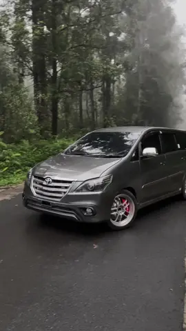 FORSALE‼️ Toyota Grand innova G 2014 Plat R banjarnegara Pajak bulan 11-2029 Mesin kering Km 162.000 boady kaleng  Part ori ada semua  Mods: * Intercooler flex * ⁠Remap by performa autoforia * ⁠Tutup EGR flex * ⁠Knalpot full system by alpino * ⁠open filter  Aksesoris - Velg cp3035  - ⁠BBK brembo  - ⁠Turbo timer - ⁠Shockbreaker profender - ⁠Per costum - ⁠Headlamp beboot - ⁠Mini projie beboot Lokasi 📍Purbalingga wa 085643202977 #innova #toyotainnova #2kd #innovadiesel 