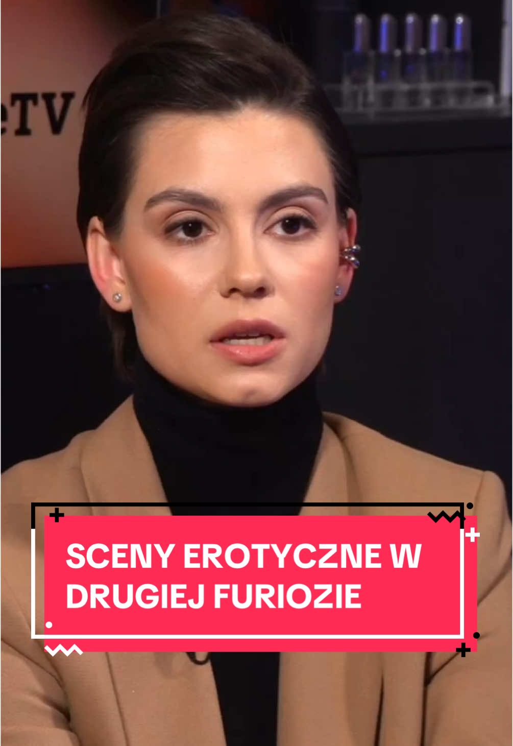 Sceny erotyczne w „Drugiej Furiozie” 🫣 Pola Gonciarz w rozmowie dla #anywhereTV. Oglądajcie całości na kanale YouTube Anywhere.pl ➡️ https://www.youtube.com/live/33niHEb59IU?si=7O1R9BY1HF0JvL24 Jeśli chcesz, abyśmy wysłali Ci link do całości, to skomentuj ten materiał „OGLĄDAM”. #AnywhereYouAre #polagonciarz #drugafurioza #furioza #golden #mateuszdamięcki 