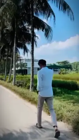 কেন মানুষ মায়া বাড়িয়ে এতো এতো স্মৃতি তৈরি করে বদলে যায়...?😅❤️🩹