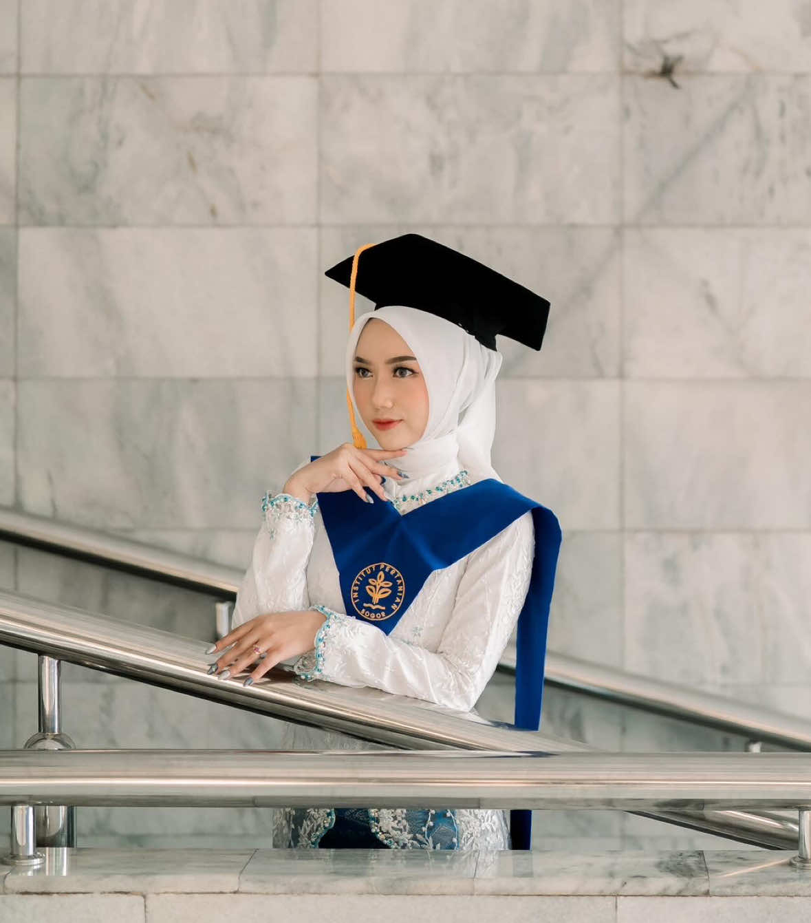 akan ku jj kan semua foto ini😋  #graduation #ipbuniversity 