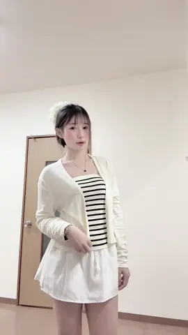 Nhiều người nói em yêu không cần phải sống 2 mặt -))