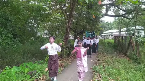 မိမိတို့ကျောင်းဘုံကထိန်ပွဲတော်လေးပါဗျာ  မိမိတို့ကျောင်းကအချောအလှလေးများကိုကြည့်သွားကြပါအုံးဗျာ  ဘယ်တယောက်ပိုချောလဲcmဝင်မန့်သွားကြပါအုံးဗျာ  #မဖလုတ်နဲ့ကွာ☹ #မြင်ပါများပြီးချစ်ကျွမ်းဝင်အောင်လို့😜🤗 #ချစ်ရင်အသဲပေး💖 #မင်းတို့idolဖစ်ချင်လို့🤭💖 