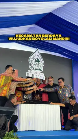 Senang rasanya kami dapat membawa Boyolali menjadi bagian dari Pencanangan Kecamatan Berdaya. Banyak energi positif dan semangat pembangunan yang terasa di tengah masyarakat. Semoga kolaborasi ini dapat berdampak positif untuk masyarakat Boyolali. Kamis, 30 Oktober 2025 #agusirawan #kecamatanberdaya #boyolali 