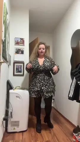 So das erste 😂😂😂 #selbstironie #ostdeutschland #lustig #sinnlos 