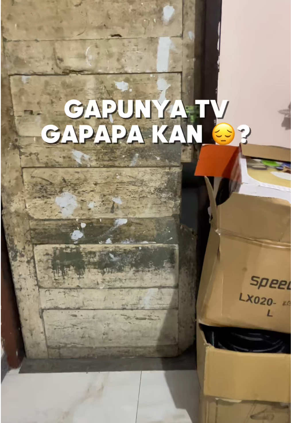 in this economy ga punya tv Gapapa kan ?  #kamaraesthetic #kamarestetik #makeoverkamar #dekorasikamar #dekorkamar 