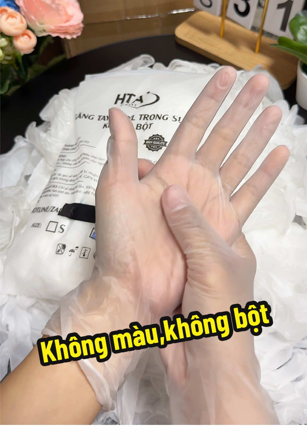 Bịch 100 chiếc găng tay trong suốt. Không mùi,không bột. Đeo ôm tay,dễ làm công chuyện#gangtaytrongsuot #gangtayvinyl #xuhuong #nguyentrinh92 