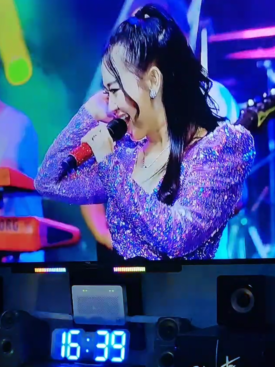 Rena Movies •=> Bercanda -•||•-  (SEO MUSIC LIVE) RENA MOVIES Official  #renamovies #bercanda #seomusic #renamoviesofficial 🎵@renamoviesofficial_real 