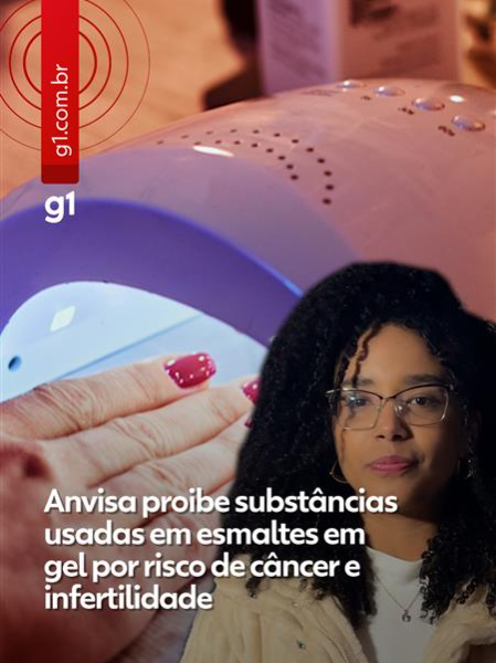 #Saúde - A Agência Nacional de Vigilância Sanitária aprovou nesta quarta-feira uma resolução que proíbe o uso de duas substâncias químicas em produtos de higiene pessoal, cosméticos e perfumes. O objetivo é proteger consumidores e profissionais de beleza contra riscos de câncer e problemas reprodutivos. As substâncias banidas são o TPO (óxido de difenil [2,4,6-trimetilbenzol] fosfina) e o DMPT (N,N-dimetil-p-toluidina), também conhecido como dimetiltolilamina (DMTA). Elas são utilizadas em produtos para unhas artificiais em gel e esmaltes em gel, que precisam ser expostos à luz ultravioleta (UV) ou LED para endurecer. De acordo com a agência, estudos internacionais em animais demonstraram que o DMPT é potencialmente cancerígeno, enquanto o TPO é tóxico para a reprodução, podendo prejudicar a fertilidade. Com a decisão, o Brasil se alinha aos padrões de segurança da União Europeia, que recentemente também proibiu o uso dessas substâncias. A medida, segundo a Anvisa, impede a comercialização de produtos considerados inseguros em outros países. A agência reforça que a exposição ocasional a essas substâncias representa risco menor, mas o contato frequente ou prolongado, como ocorre com profissionais de salões, pode trazer efeitos nocivos acumulativos. Leia mais no #g1 #g1saúde #anvisa #unhas #esmaltesemgel #tiktoknotícias