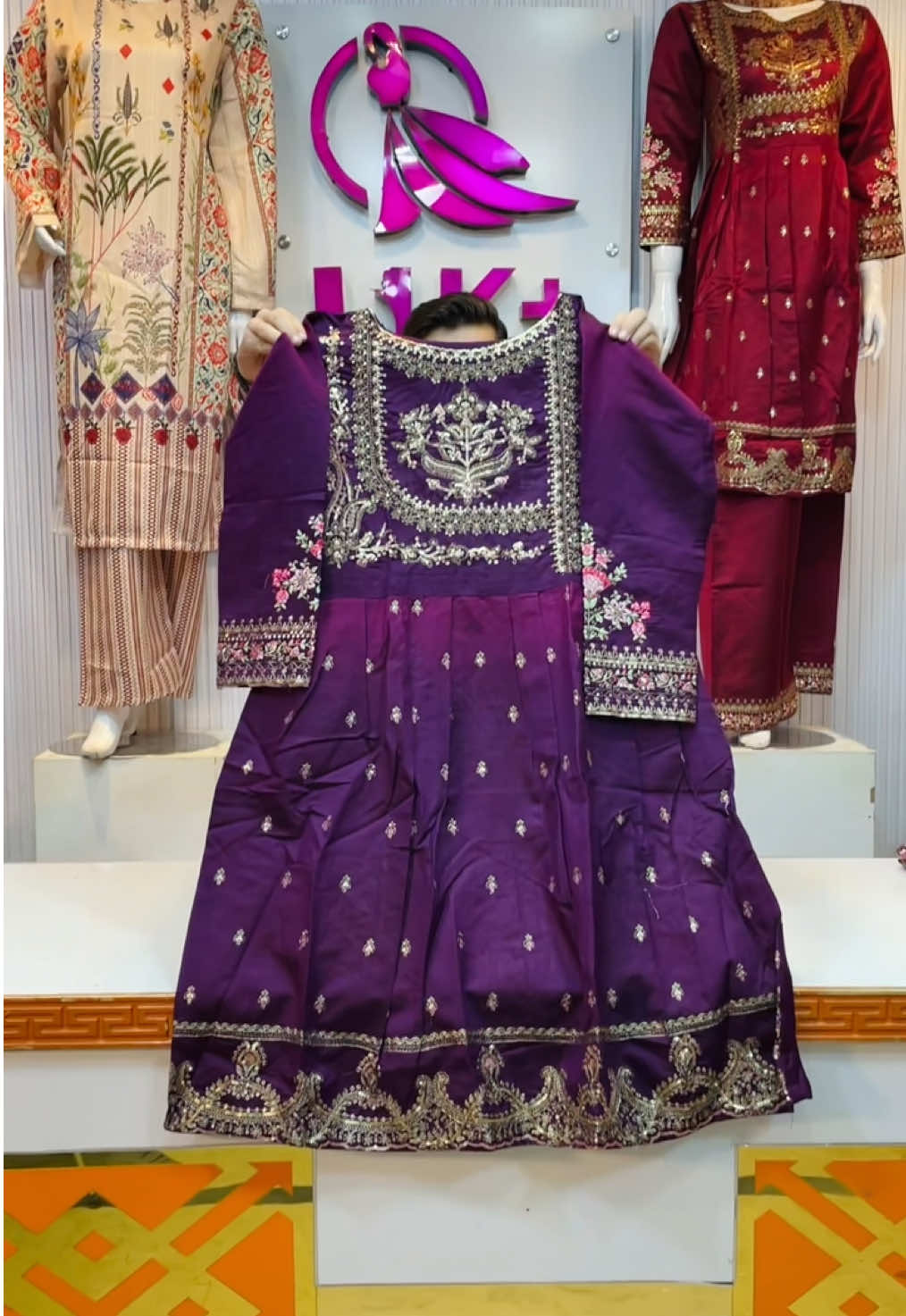 New winter khaddi 3 pc price 3000 all over Pakistan home delivery #viral #trending #foryou 