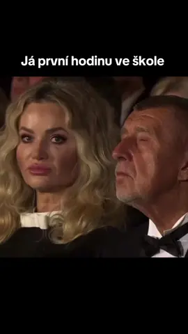 🫣🫣🫣🫣😂 #meme#school#funny#babis#sleep