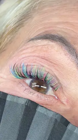 Happy Halloween witches 💜💙🩷💚👻🎃 #lashesvlc #lashartistvalencia #valencialashextensions #pestañasvalencia 