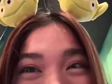 share ko lang sa inyo ‘yung video call namin ng asawa ko. 😜 #biniph #biniaiah #fyp 