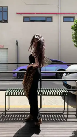 Cũng có tí tí Hong Kong đoá 🤣 #outfitideas #outfit #phoidoxinh #macgidexinh #slay 